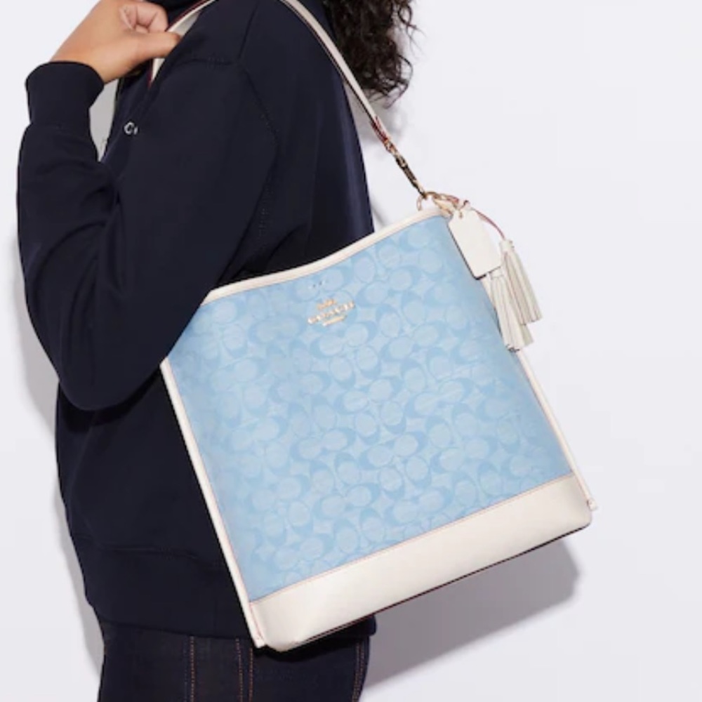 Beautiful Mollie Bucket Bag